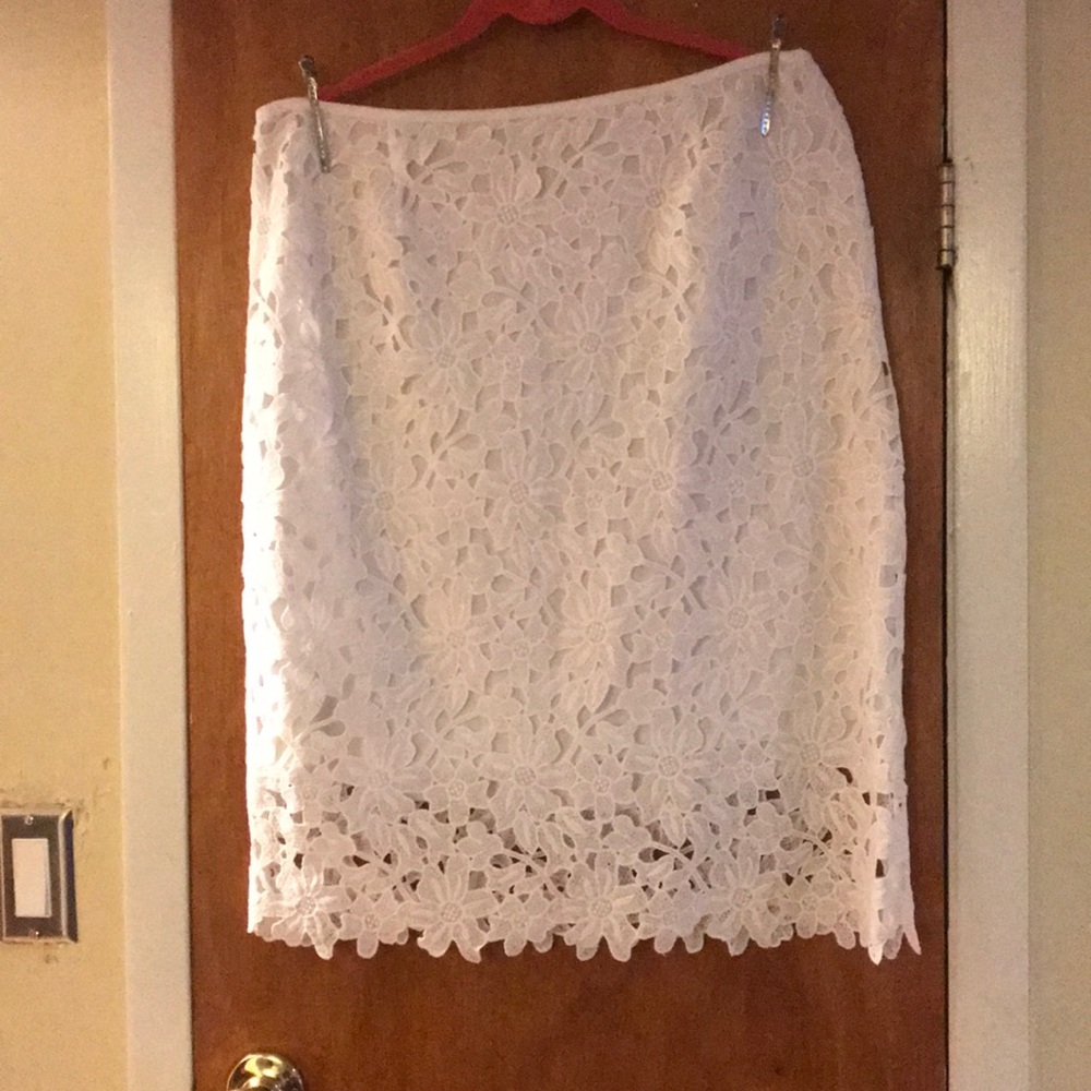 Skirt never worn
